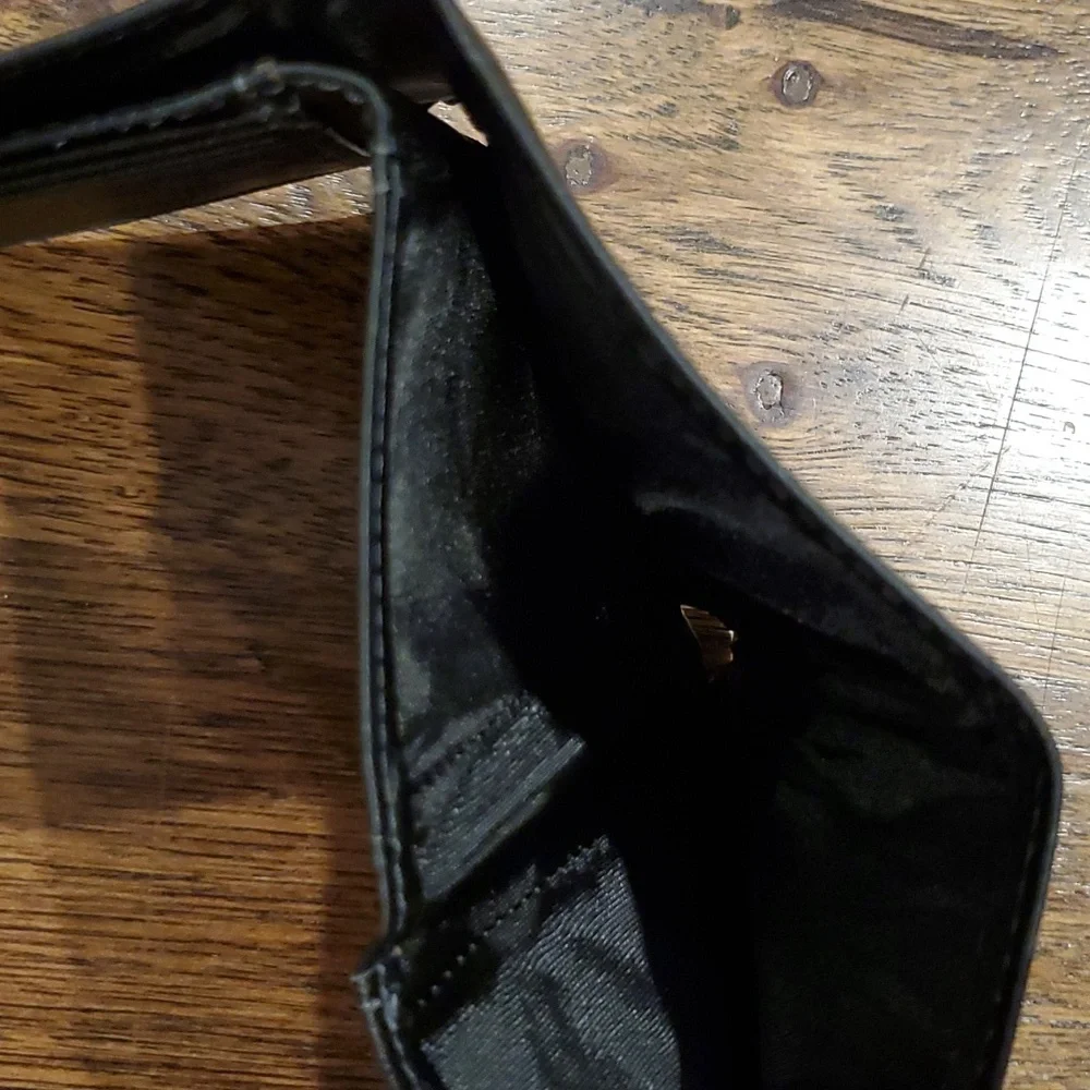 Mens Dockers black logo embossed trifold wallet